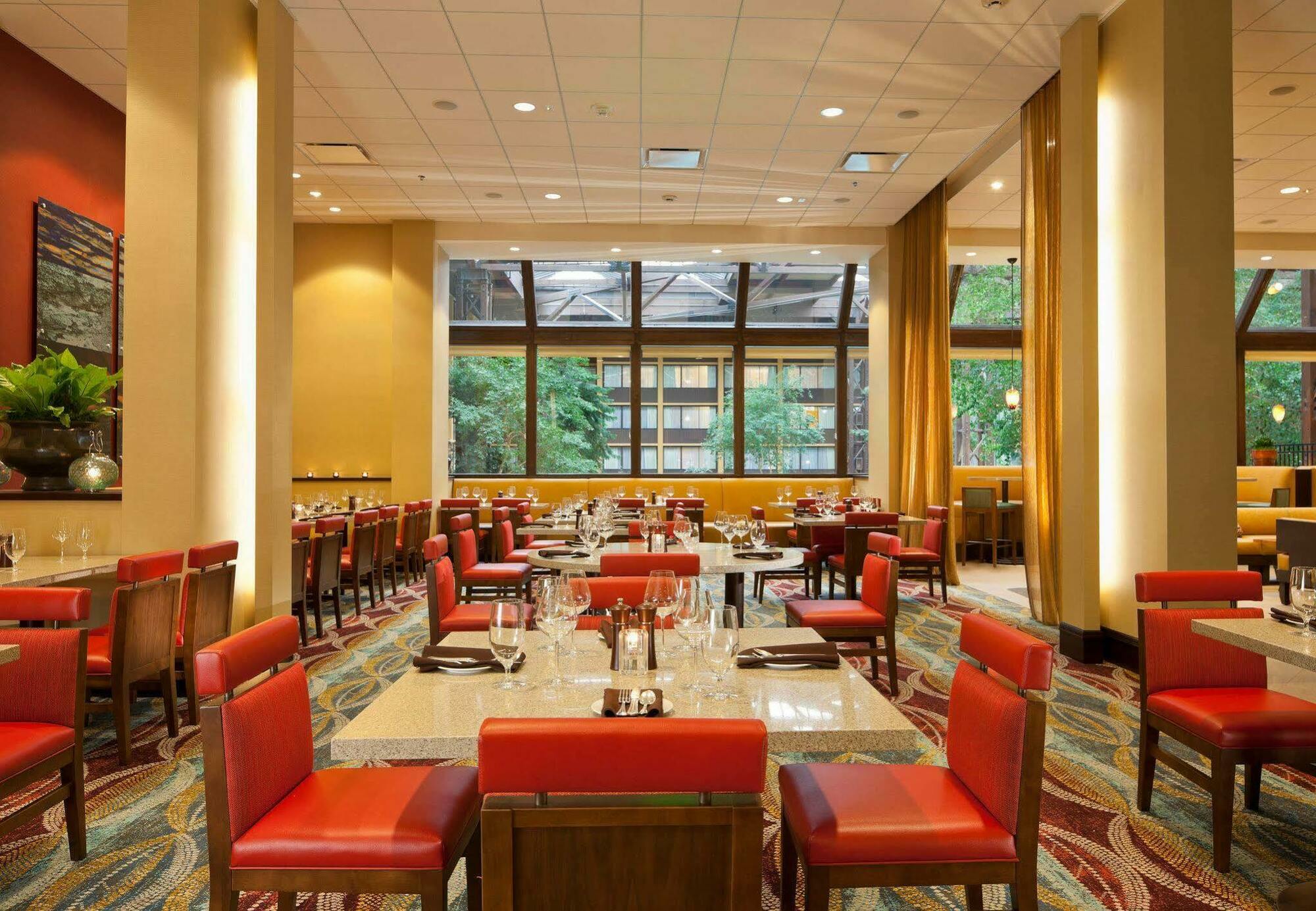 Seattle Airport Marriott SeaTac Restaurante foto